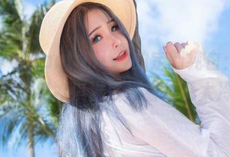 花リリ(Plant Lily)的定制纯白：套图资源像冰淇淋般好看却又太冷